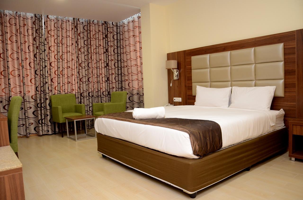 Blu Sky Hotel Мапуто Екстериор снимка